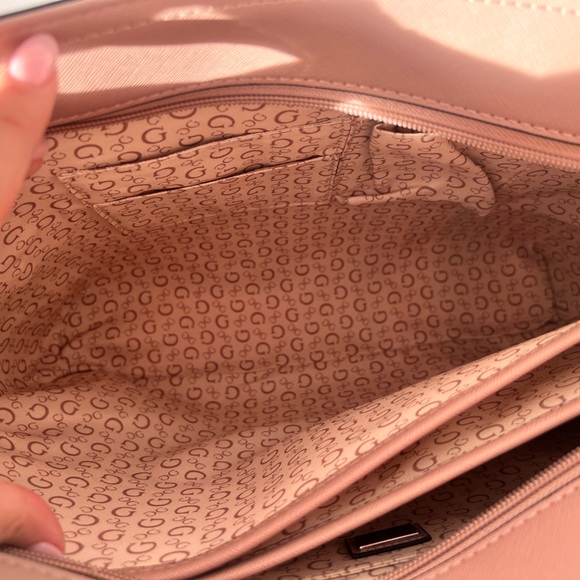 New guess Bag 3 compartment// Cartera nueva guess 3 compartimiento - Picture 5 of 6